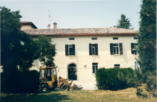 Vista frontale dell'abitazione privata Villa Edera